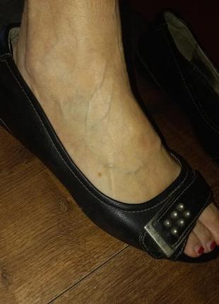 Женские босоножки
