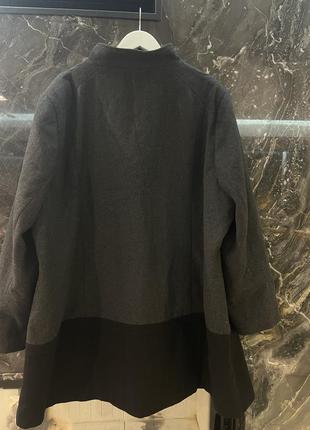 Круте стильне пальто великого розміру7 фото
