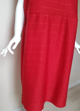 Гарне вишукане трикотажне плаття батал червоне4 фото