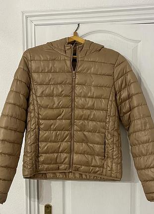 Жіноча демісезонна куртка