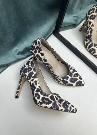 Леопардові туфлі човники на шпильці натуральна шкіра 35-412 фото