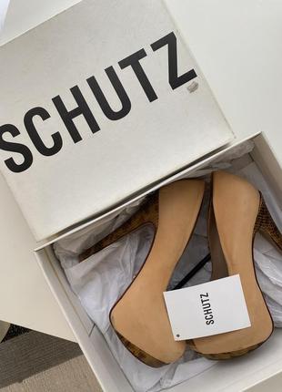 Туфлі schutz