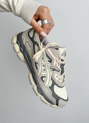 Стильні чоловічі кросівки asics gel nyc cream oyster grey сіро-бежеві