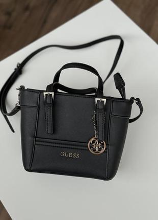 Сумка guess delaney mini tote bag кожа сафьяно