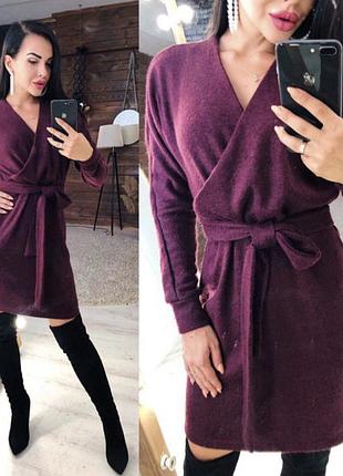 Красива сукня бордова марсала