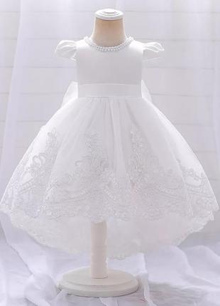 Белое пышное красивое платье со шлейфом на 1 рочек4 фото