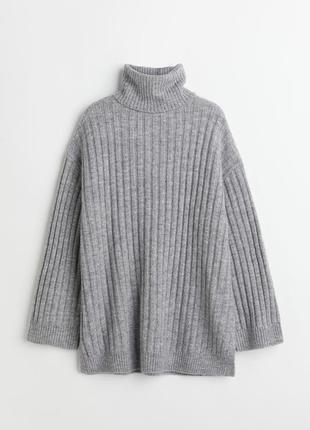 Серый свитер оверсайз в рубчик3 фото