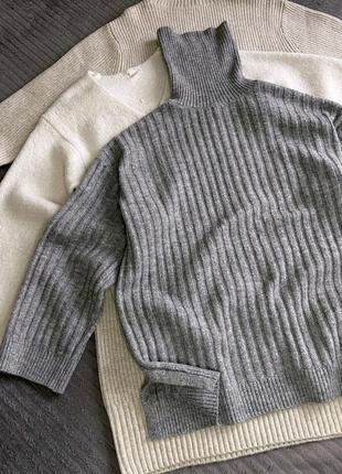 Серый свитер оверсайз в рубчик5 фото