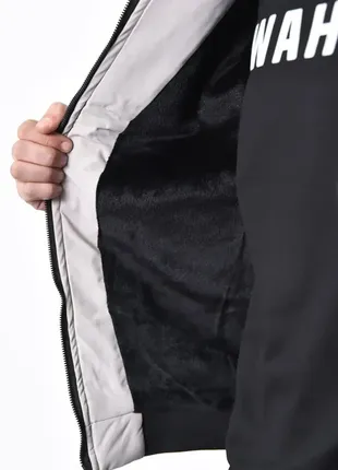 Стильная демисезонная куртка с принтом бомбер4 фото