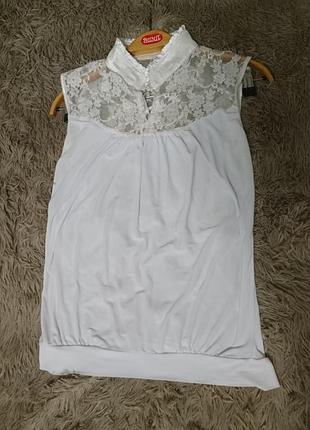 Блуза з гіпюром