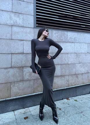 Платье макси однотонное на длинный рукав приталено качественная стильная базовая черная графитовая4 фото