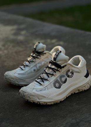 Nike acg white