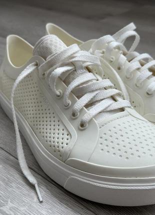 Кеди crocs
