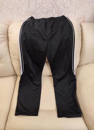 Добротні спортивні штани брюки