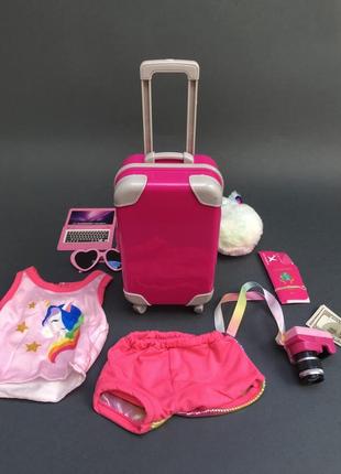 Іграшкова валіза та аксесуари для ляльки1 фото