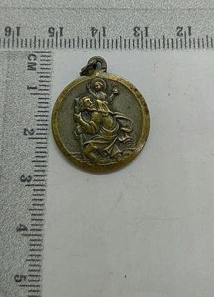 Вінтажний медальйон з великобританії3 фото