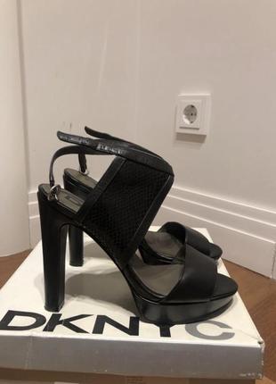 Босоножки dkny3 фото