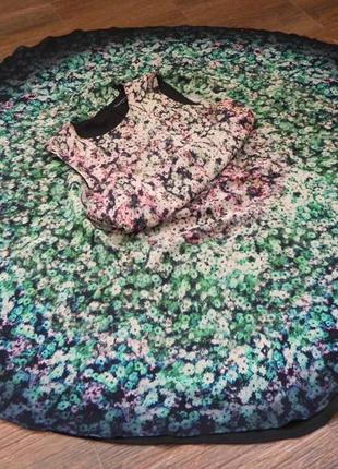 Легкое вискозное мягенькое молодежное платье с цветочным принтом2 фото