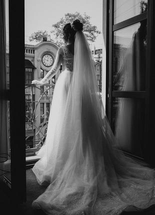 Весельное «не венчаное» платье украинского бренда