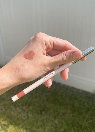 Помада для губ мери кей