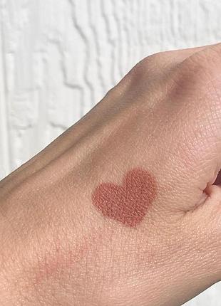 Помада для губ мери кей