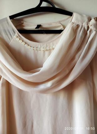 Шифоновое платье футляр с длинными рукавами фонариками от бренда vero moda цвета айвори