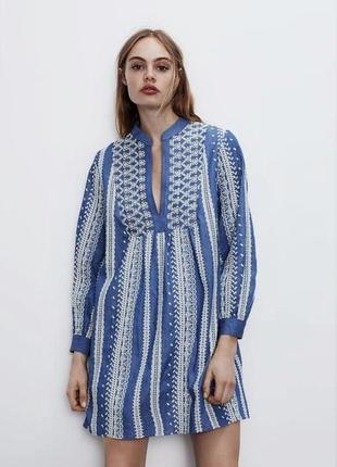 Zara  платье мини denim с вышивкой из новых коллекций