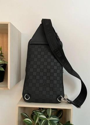 Мужская сумка слинг луи витон нагрудная туристическая louis vuitton кожаная через плечо деловая сумка черная3 фото