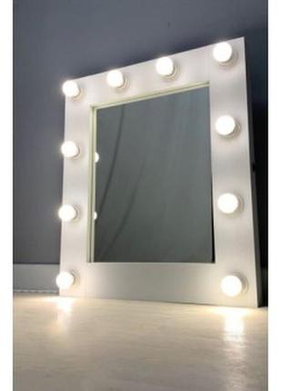 Зеркало для макияжа с подсветкой