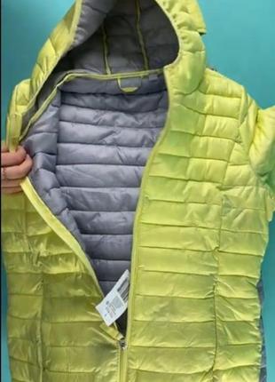 Курточки женские демисезонные на синтепоне.