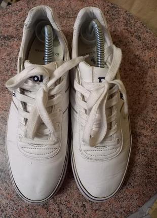 Шкіряні кеди