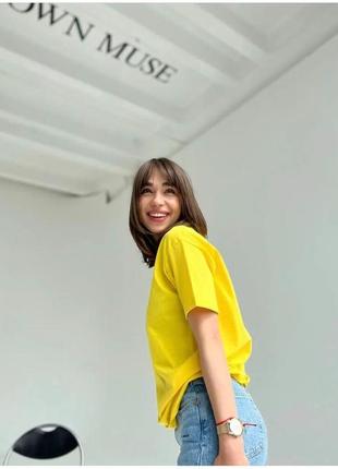 Базова жіноча футболка з бавовни, жовта2 фото