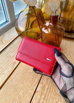 Жіночий гаманець шкіряний червоний