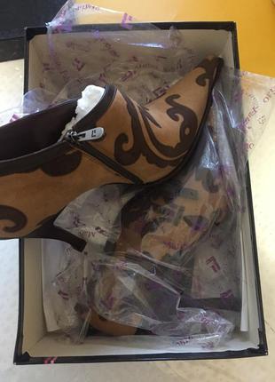 Кожаные полусапожки туфли закрытые с острым носком батильны туфли миди mario fabiani5 фото