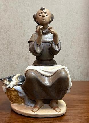 Порцелянова статуетка lladro «молитвенний стібок».