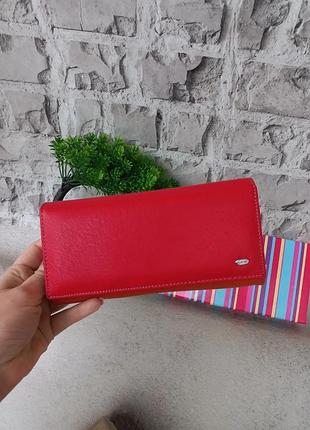 Жіночий шкіряний гаманець