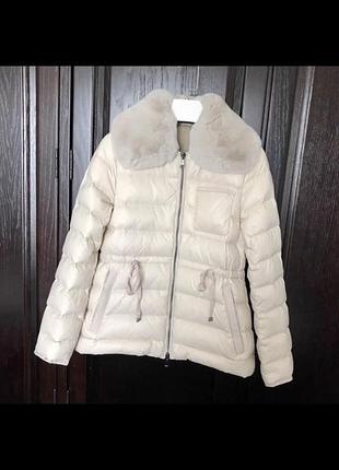 Бежева куртка молочна пуховик зимова в стилі монклер moncler zara hm mango massimo dutti ivina