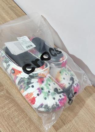 🟥crocs classic lined tie dye clog black/multi 38-39 25см 
 
новые оригинал в наличии есть несколько пар ⬆️8 фото