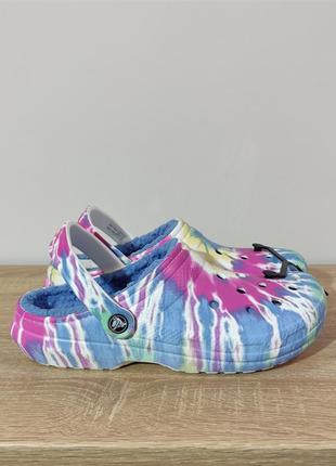 🟥crocs classic lined tie dye clog black/multi 41-42 265мм 
 
нові оригінал в наявності є декілька пар ⬆️