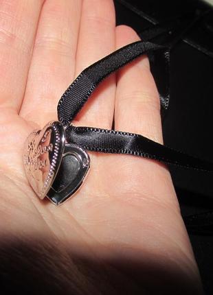 Чокер, шнурок лента с открывающимся медальоном сердцем, бусиной и звездой, 56075 фото