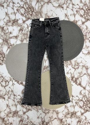 Джинси кльош кльошні джинси штани на дівчинку 140 см.