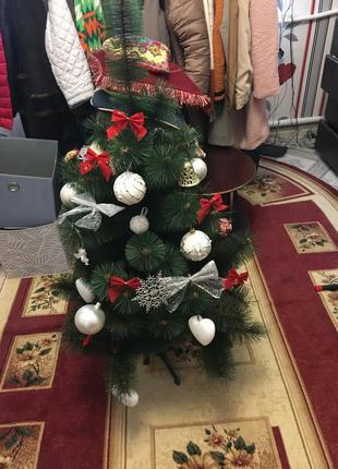 Елка новогодняя 1/20 высота.очень красивая, зеленая.