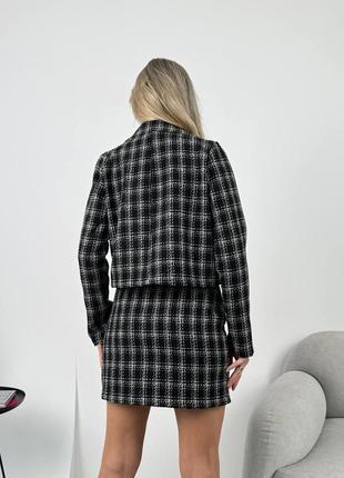 Костюм юбка мини и пиджак твид6 фото