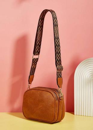 Женская сумка клатч сумка на плечо 21*15*8 см коричневая4 фото