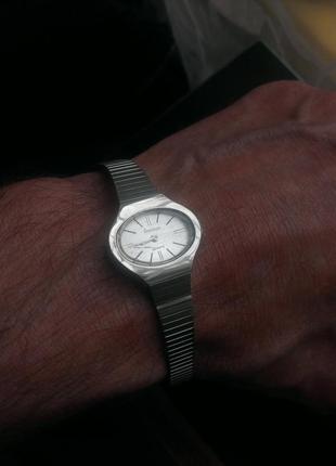 Armitron кварцовий жіночій годинник з америки10 фото
