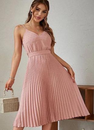 Рожева пудрова сукня плісировка на брительках у розмірі м від mlle champetre