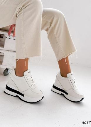 Кросівки жіночі з прихованою танкеткою ivor білі екошкіра1 фото