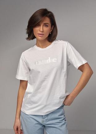 Жіноча футболка з вишитим написом9 фото