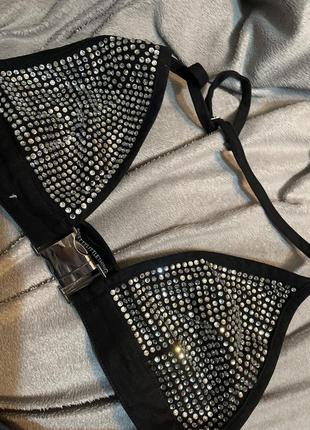 Топ в стразах