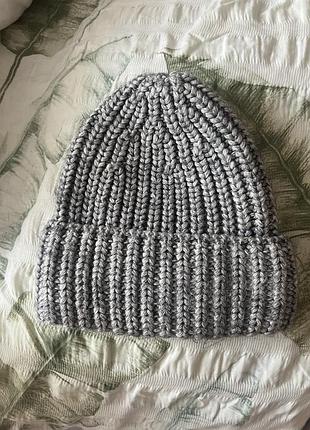 Шапка серая